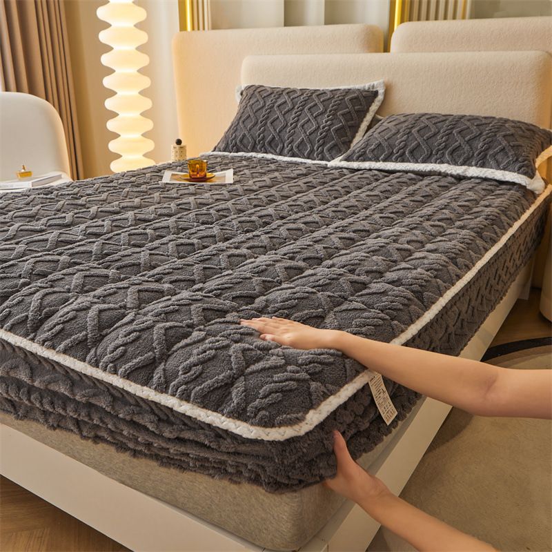 🛏️WARM FITTED BED SHEET - Brushed Flannel & Deep Pocket (Up to 40cm), Non-Slip Corners for All-Season Comfort