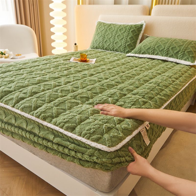 🛏️WARM FITTED BED SHEET - Brushed Flannel & Deep Pocket (Up to 40cm), Non-Slip Corners for All-Season Comfort