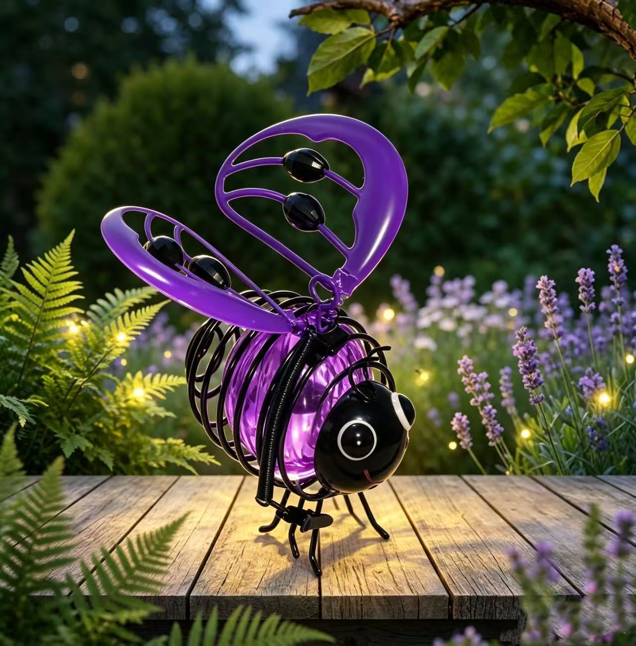 🌞🌜Hanging Solar Bee Light – Warm Amber Glow, Flicker-Free, Perfect for Garden Parties, Camping, or Kids’ Rooms – Spread Joy Day and Night