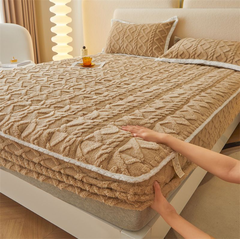 🛏️WARM FITTED BED SHEET - Brushed Flannel & Deep Pocket (Up to 40cm), Non-Slip Corners for All-Season Comfort
