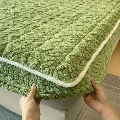 🛏️WARM FITTED BED SHEET - Brushed Flannel & Deep Pocket (Up to 40cm), Non-Slip Corners for All-Season Comfort