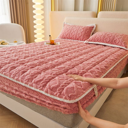 🛏️WARM FITTED BED SHEET - Brushed Flannel & Deep Pocket (Up to 40cm), Non-Slip Corners for All-Season Comfort