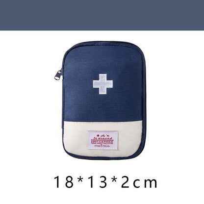 🔥 Pocket-sized travel first-aid kit – A portable first-aid kit for all your adventures 🩺