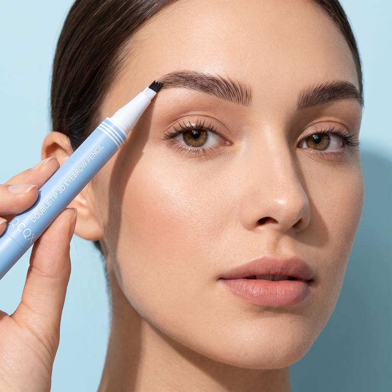 Water-resistant 2-in-1 mini eyebrow pencil and colored eyebrow gel: long-lasting eyebrow makeup to create natural and realistic lines that mimic hairs.