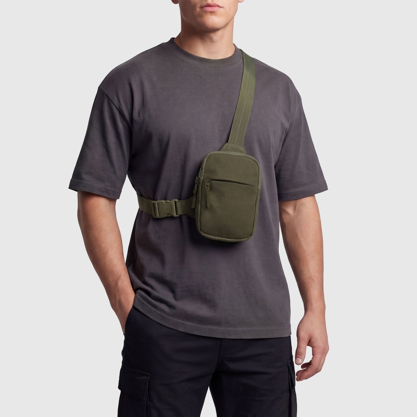 🎒Upgraded Travel Sling Bag 2.0 – Anti-Theft & 500D Durability