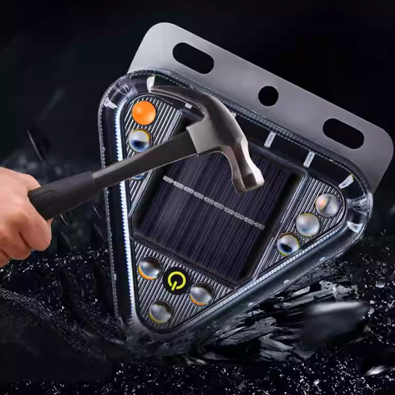 🔥 Waterproof Solar-Powered Truck Tail Warning Light