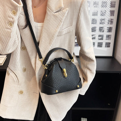 👜50% OFF! 🧳Color-Blocked Bag – Stylish, Metal Hardware, Multi-Way