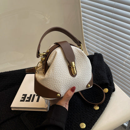 👜50% OFF! 🧳Color-Blocked Bag – Stylish, Metal Hardware, Multi-Way