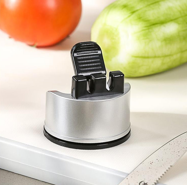 ✨Kitchen Essential✨Mini Knife Sharpener