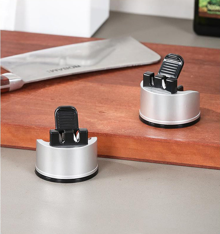✨Kitchen Essential✨Mini Knife Sharpener