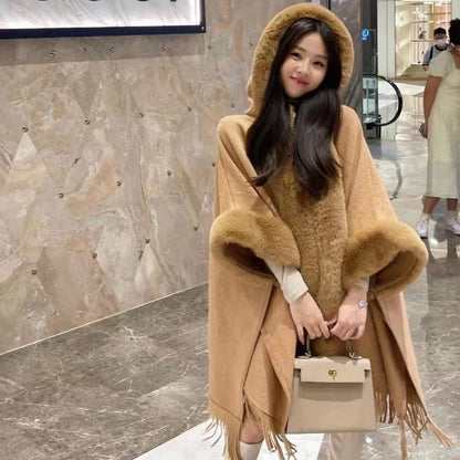 🔥✨Christmas Offer: 50% Off-Faux rabbit fur collar hooded cape