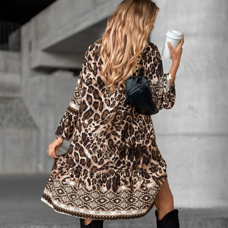 👗 Elegant Printed V-Neck Dress – Timeless Sophistication! 🌸✨