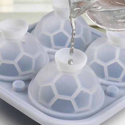 ⚽🧊Silicone Soccer Ball Ice Cube Tray – 5.5 cm Cubes, Slow-Melting, Leak-Proof Design, 4 Colors, Perfect for Game Nights & Cocktails 🥂