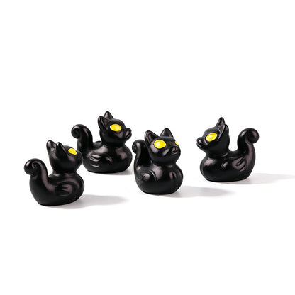 👻✨ A Little Ghost Duck to Spook Up Your Space! 🎃 Cute Halloween Resin Decoration for Desk & Home
