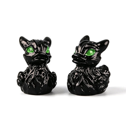 👻✨ A Little Ghost Duck to Spook Up Your Space! 🎃 Cute Halloween Resin Decoration for Desk & Home