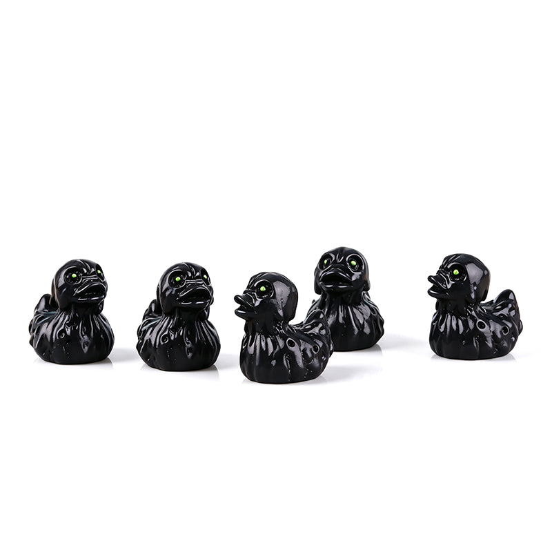 👻✨ A Little Ghost Duck to Spook Up Your Space! 🎃 Cute Halloween Resin Decoration for Desk & Home